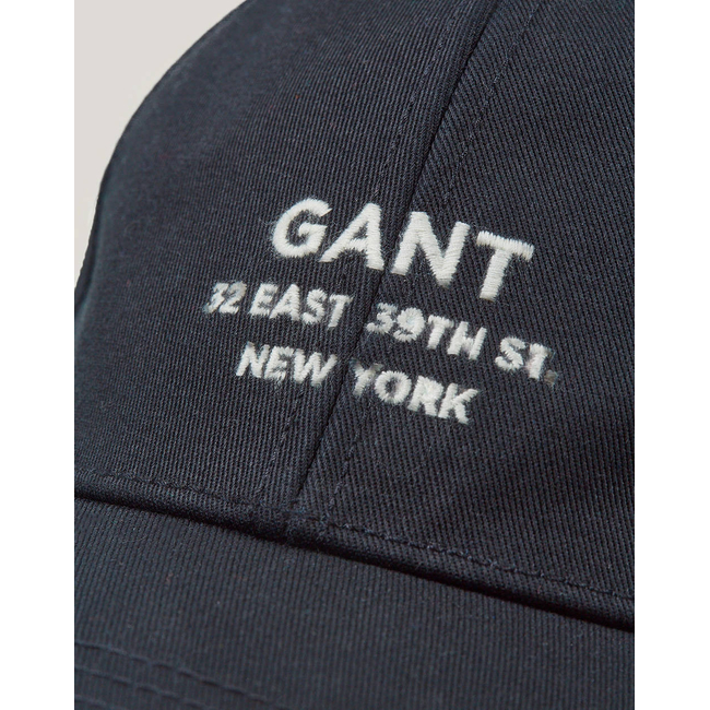 Product GANT SCRIPT GRAPHIC CAP base image