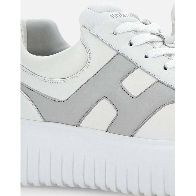 Product HOGAN SNEAKER base image