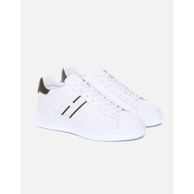 Product HOGAN SNEAKER base image