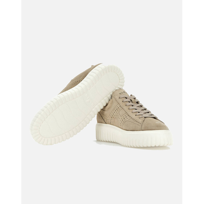 Product HOGAN SNEAKER base image