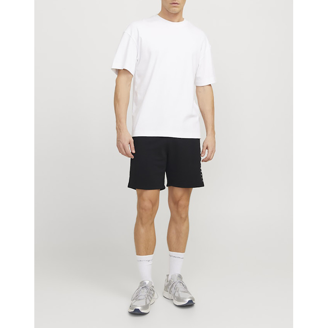 Product JACK&JONES JPSTGORDON STAR JJ SWEAT SHORTS SRT SN base image