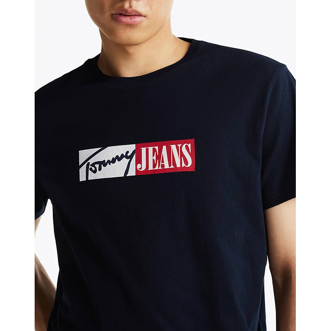 Product TOMMY JEANS TJM SLIM ENTRY GRAPHIC TEE EXT base image