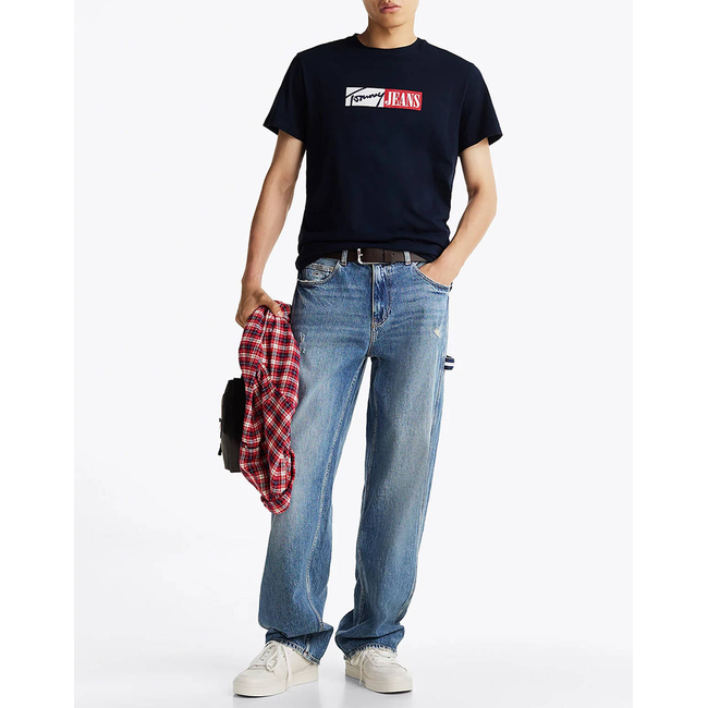 Product TOMMY JEANS TJM SLIM ENTRY GRAPHIC TEE EXT base image
