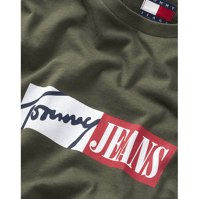 Product TOMMY JEANS TJM SLIM ENTRY GRAPHIC TEE EXT base image