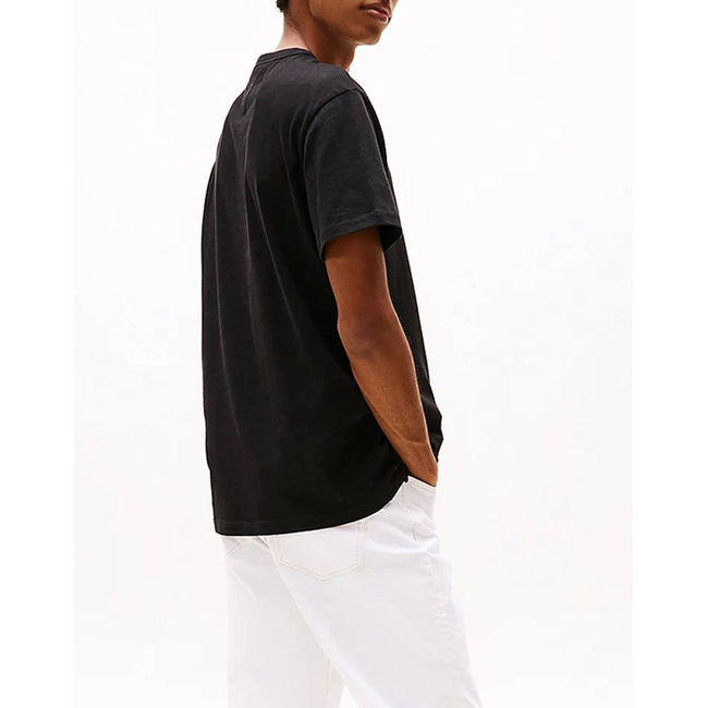 Product TOMMY JEANS TJM REG BADGE TEE EXT base image