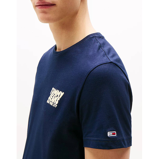 Product TOMMY JEANS TJM SLIM BUBBLE PRINT SS TEE EXT base image