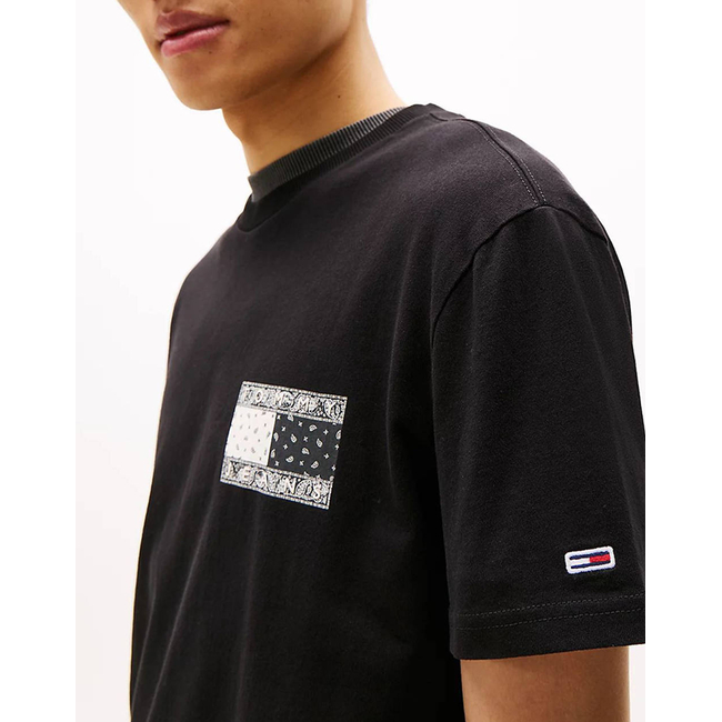 Product TOMMY JEANS TJM REG PAISLEY FLAG TEE EXT base image