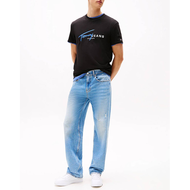 Product TOMMY JEANS TJM REG SIGNTR DNA TEE EXT base image