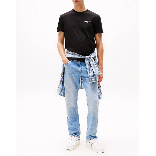 Product TOMMY JEANS TJM REG DNA GRAPHIC TEE EXT base image