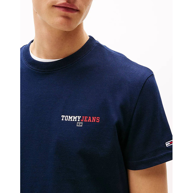 Product TOMMY JEANS TJM REG DNA GRAPHIC TEE EXT base image