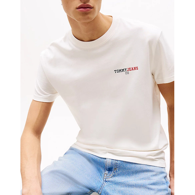 Product TOMMY JEANS TJM REG DNA GRAPHIC TEE EXT base image