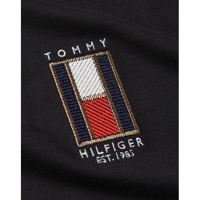Product TOMMY HILFIGER VERTICAL FLAG TEE base image