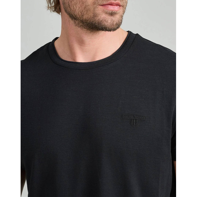 Product NAVY&GREEN V-NECK T-SHIRT base image