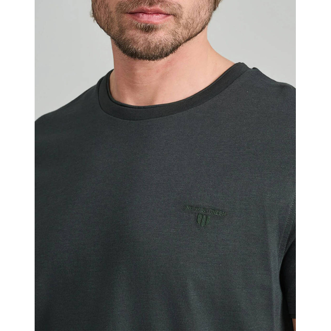 Product NAVY&GREEN V-NECK T-SHIRT base image