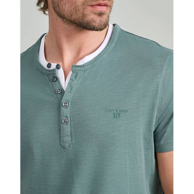 Product NAVY&GREEN V-NECK T-SHIRT WITH BUTTONS base image