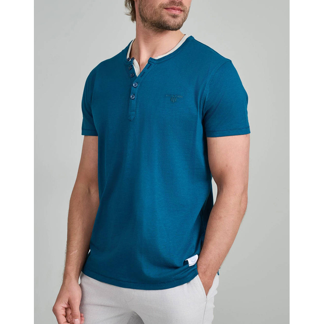 Product NAVY&GREEN V-NECK T-SHIRT WITH BUTTONS base image