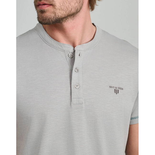 Product NAVY&GREEN V-NECK T-SHIRT WITH BUTTONS base image