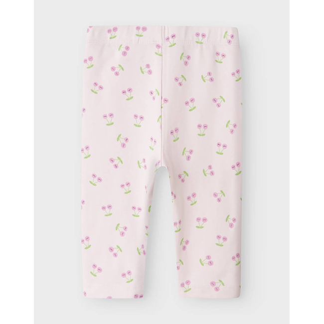 Product NAME IT NMFVIVIAN AOP CAPRI LEGGING base image