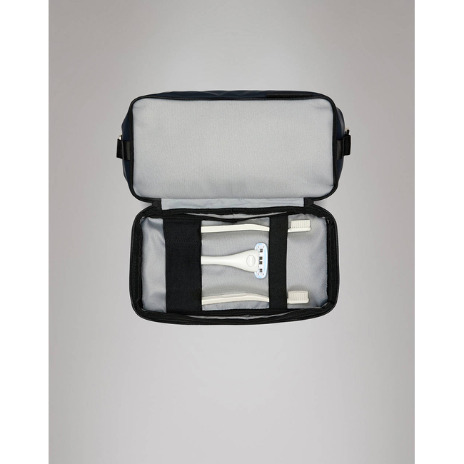 Product RAINS Otaru Wash Bag W3 (Διαστάσεις: 20 x 14 x 33εκ.) base image