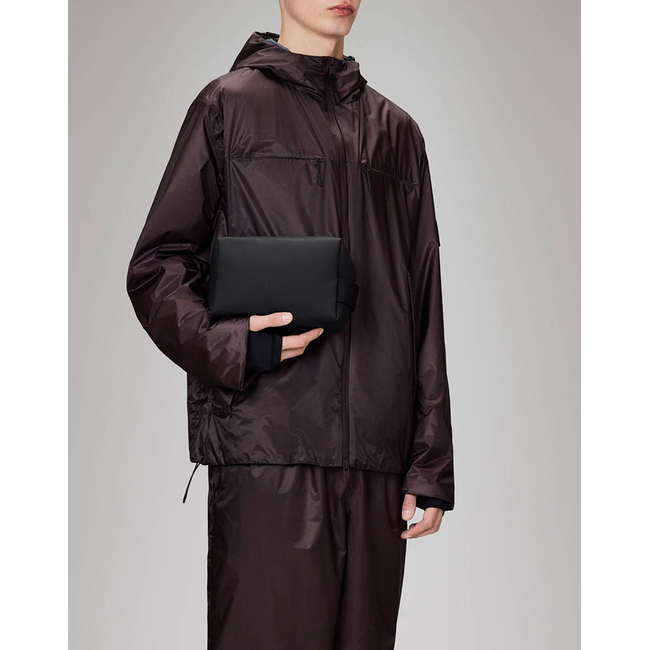 Product RAINS Wash Bag Small W3 (Διαστάσεις: 13 x 11 x 21εκ.) base image