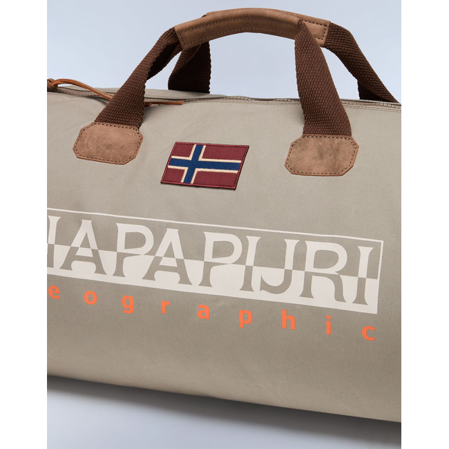 Product NAPAPIJRI BERING 3 (Διαστάσεις: 60 x 32εκ.) base image