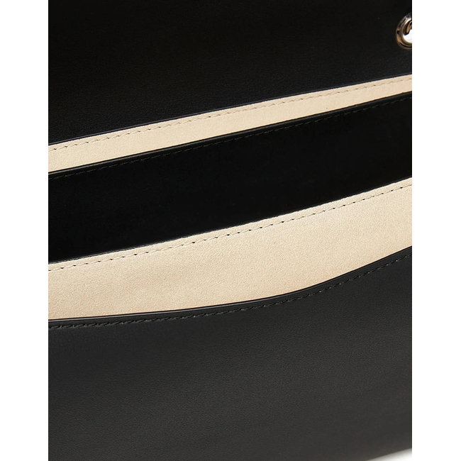 Product LOVE MOSCHINO BAG (Dimensions: 26 x 16 x 7cm.) base image