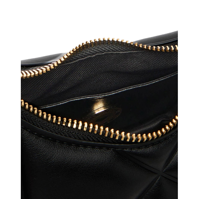 Product LOVE MOSCHINO BAG (Dimensions: 32 x 20 x 10.5cm.) base image