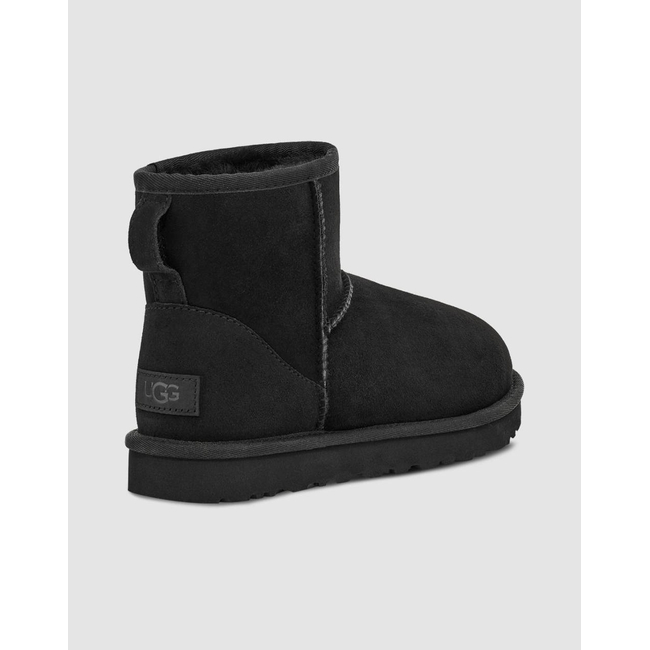 Product UGG Classic Mini II base image