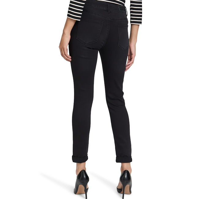 Product BETTY BARCLAY JEANS base image