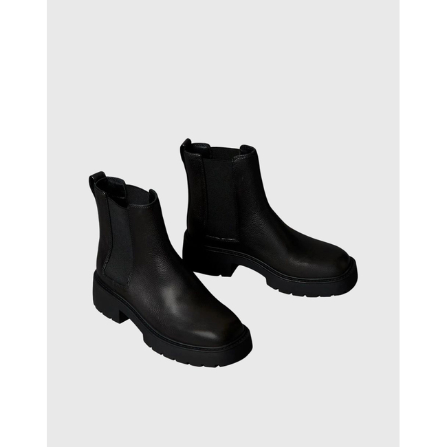 Product CALVIN KLEIN CHUNKY CHELSEA BOOT LTH base image