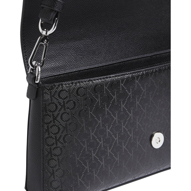 Product CALVIN KLEIN JEANS CK MST AP DBL STRPS (Dimensions: 26 x 13 x 5cm.) base image