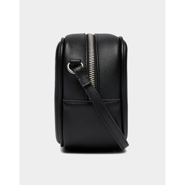 Product CALVIN KLEIN JEANS CAMERA BAG (Dimensions: 18 x 13 x 7cm.) base image