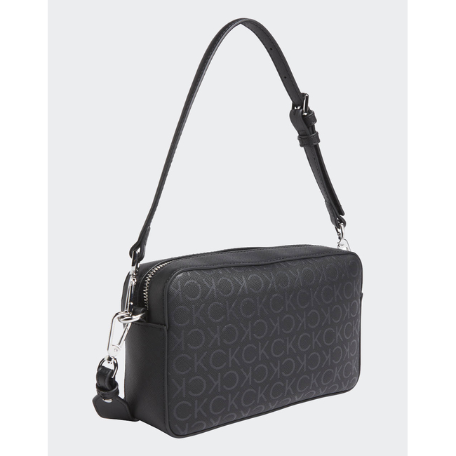 Product CALVIN KLEIN JEANS CK MST AP DBL STRPS (Dimensions: 21.5 x 16.5 x 5 cm.) base image