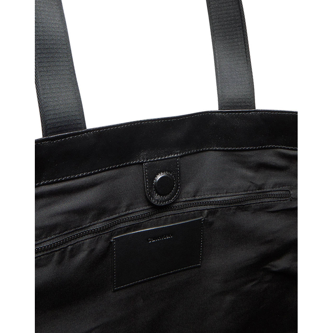 Product CALVIN KLEIN ULTRALIGHT WATER REPELLENT TOTE (Dimensions: 52 x 32 x 15cm) base image