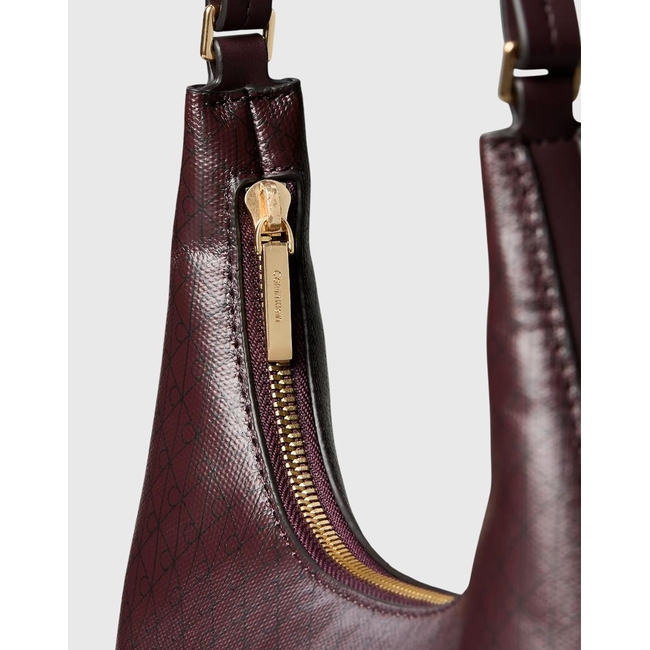 Product CALVIN KLEIN JEANS AOP SHOULDER BAG (Διαστάσεις: 28 x 15 x 8εκ.) base image