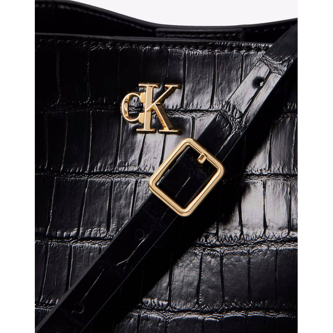 Product CALVIN KLEIN CK CROC BUCKET WITH STRAP (Διαστάσεις: 20 x 23 x 12εκ.) base image
