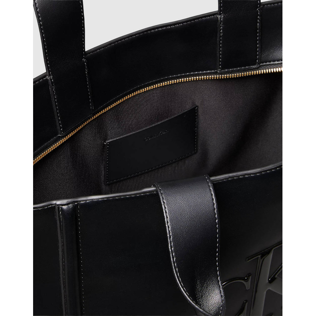 Product CALVIN KLEIN RAISED CK MEDIUM TOTE (Διαστάσεις: 33 x 27.5 x 15εκ.) base image