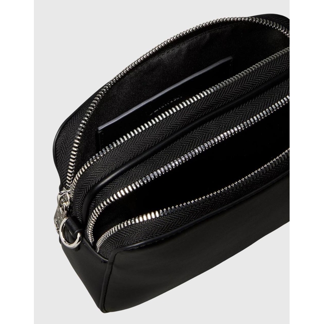 Product CALVIN KLEIN WEBBING DOUBLE STRAP CAMERA BAG base image
