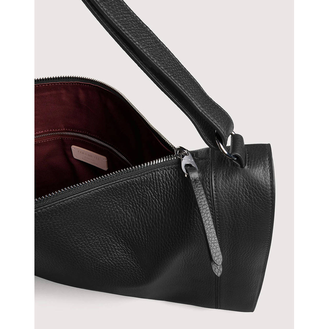 Product COCCINELLE BAG (Dimensions: 48 x 35 x 8cm.) base image
