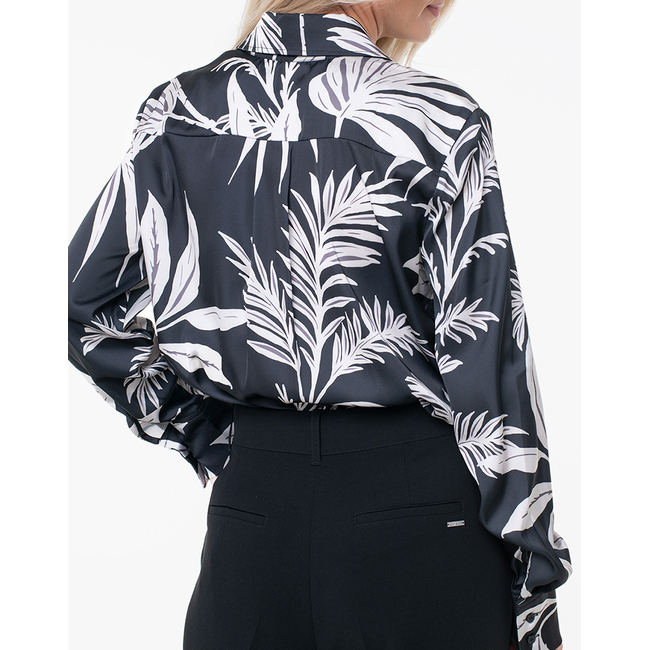 Product GUESS  LS CONCETTA BUTTONS SHIRT ΠΟΥΚΑΜΙΣΟ ΓΥΝΑΙΚΕΙΟ base image