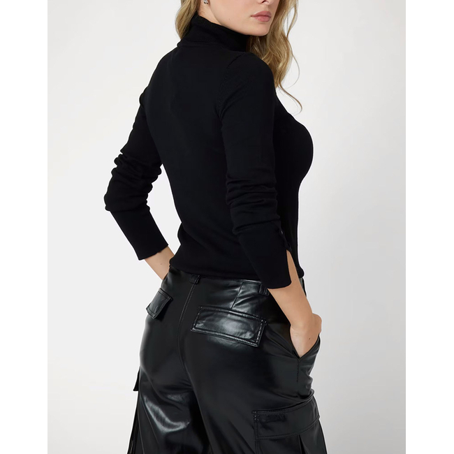 Product GUESS PAULE TN LS SWEATER ΠΛΕΚΤΟ ΓΥΝΑΙΚΕΙΟ base image