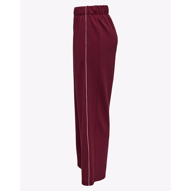 Product ONLY ONLMILA WIDE PANT BOX UB CC SWT base image