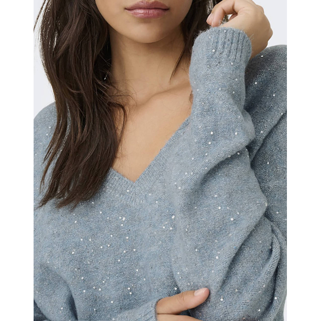 Product ONLY ONLARIZONA LS SEQUINS V-NECK PUL KNT base image