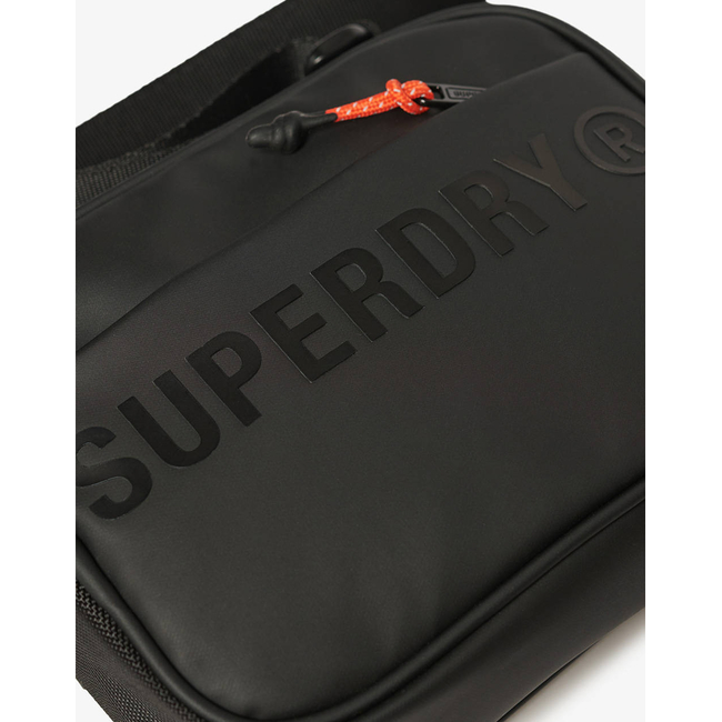 Product SUPERDRY  D1 SDNA TARP CROSS BODY BAG ΤΣΑΝΤΑ ΓΥΝΑΙΚΕΙΟ (Διαστάσεις: 20 x 15 x 6εκ.) base image