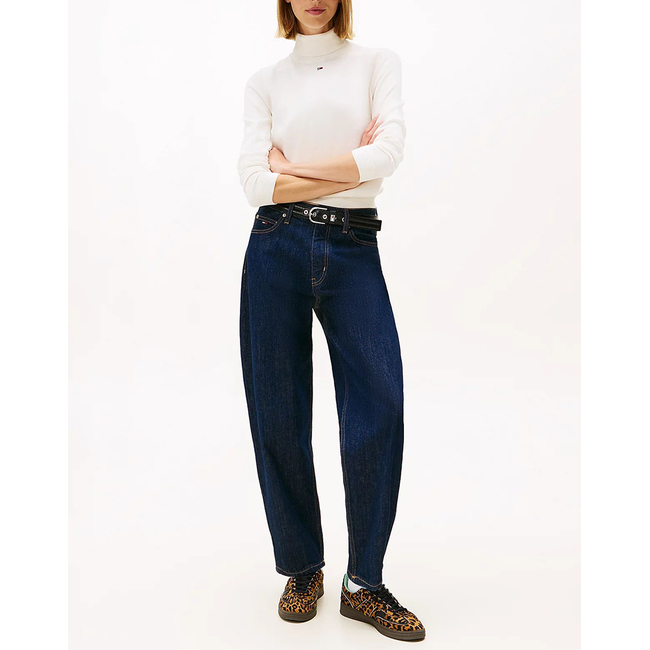 Product TOMMY JEANS TJW ESSENTIAL TRTLNK SWEATER base image
