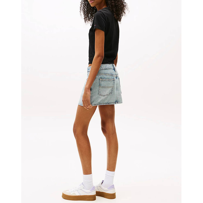 Product TOMMY JEANS TJW SLIM SH HEART TEE base image