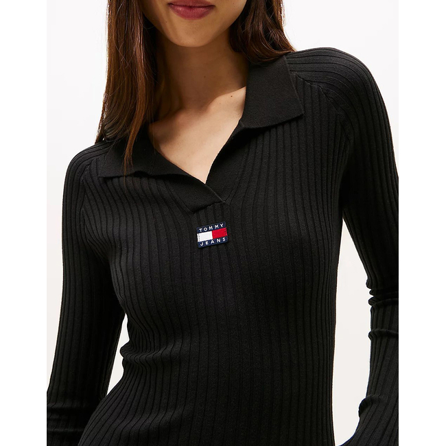Product TOMMY JEANS TJW COLLAR BADGE SWEATER DRESS base image