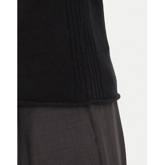 Product TOMMY HILFIGER SOFT WOOL V-NK SWEATER base image