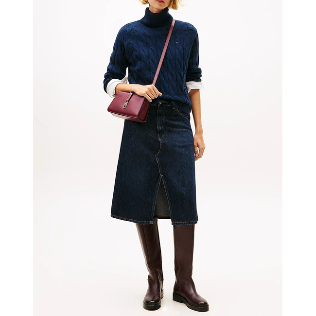 Product TOMMY HILFIGER SOFT WOOL CABLE ROLL-NK LS SWT base image