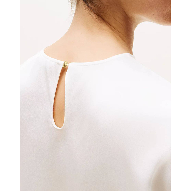 Product TOMMY HILFIGER SATEEN C-NECK RELAXED T-SHIRT base image